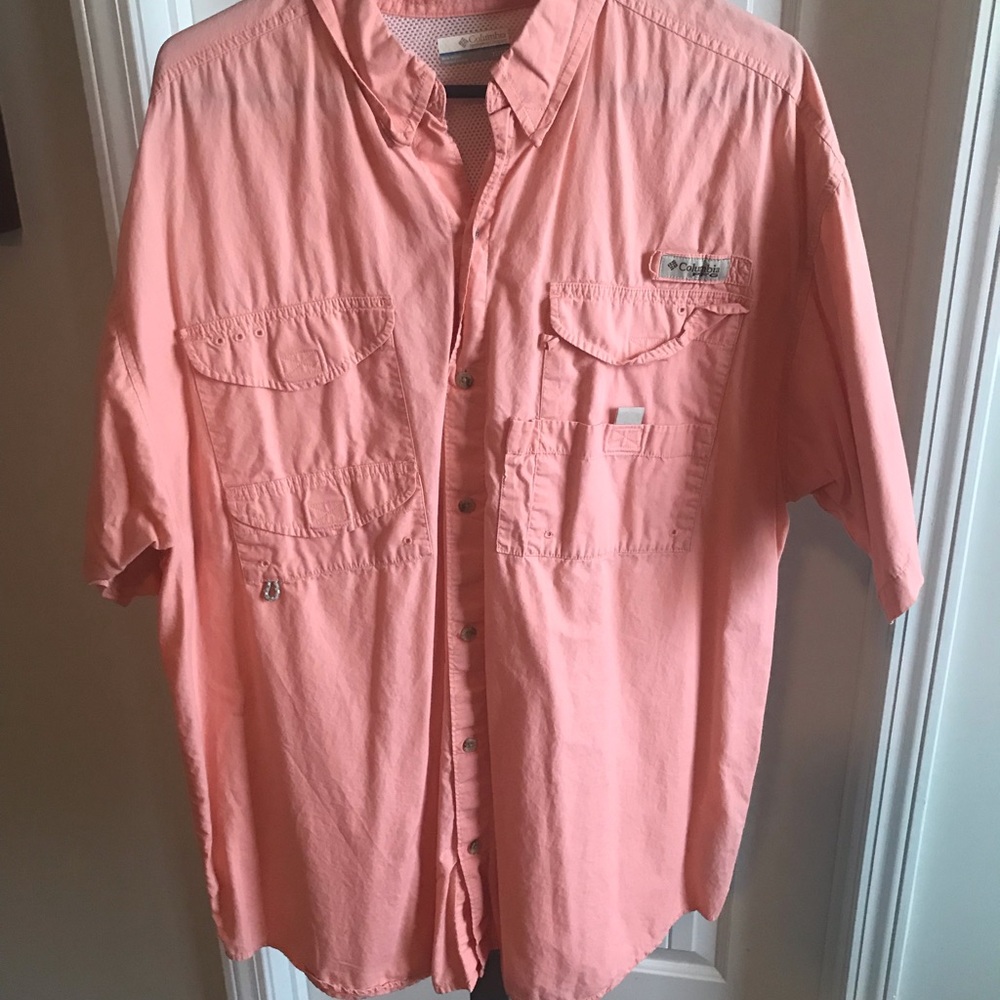Men’s Columbia fishing shirts